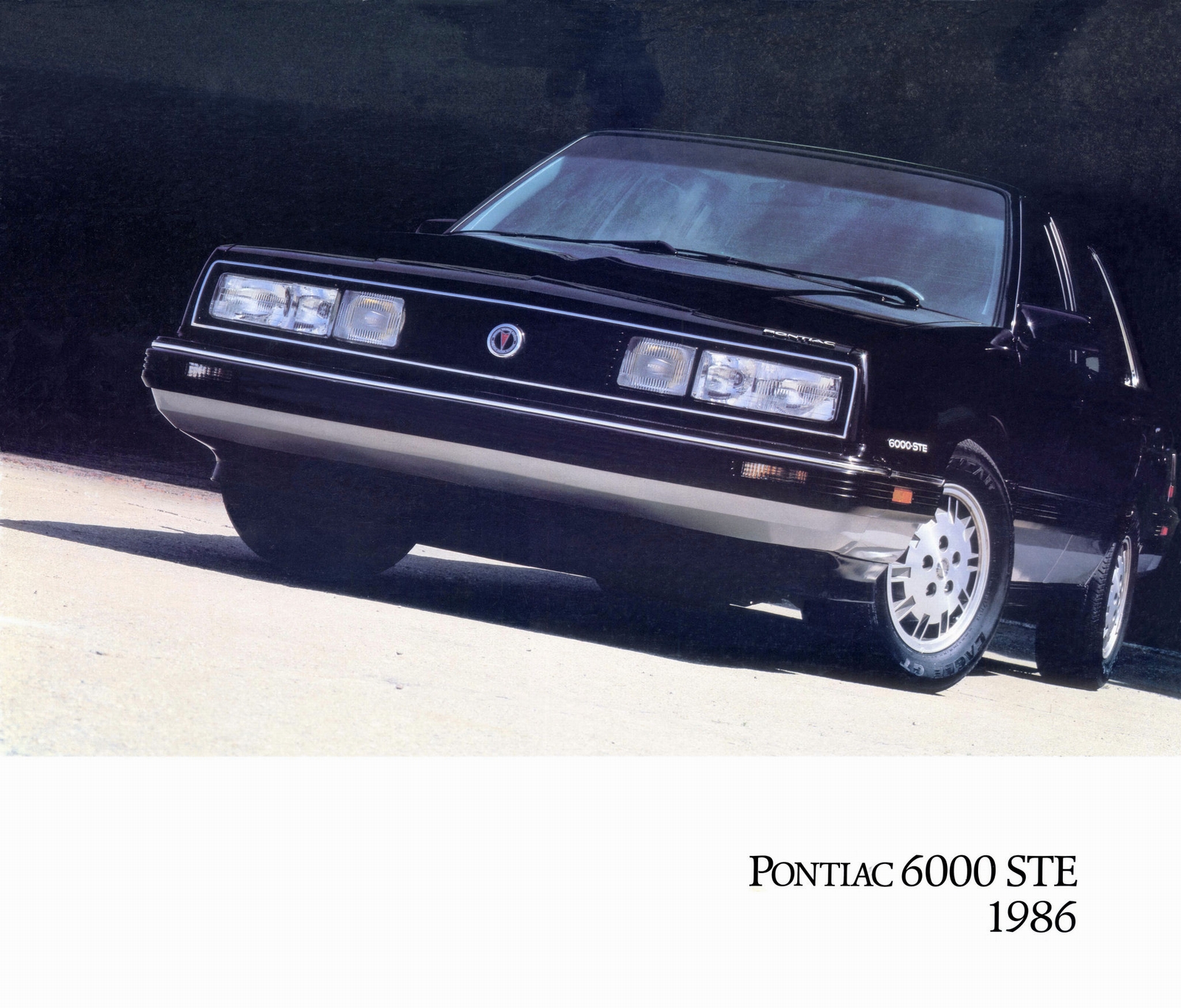 n_1986 Pontiac Showroom Poster-02.jpg
